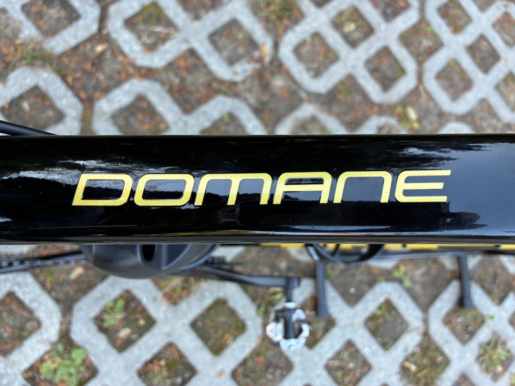 Trek Domane AL2 felsőcső